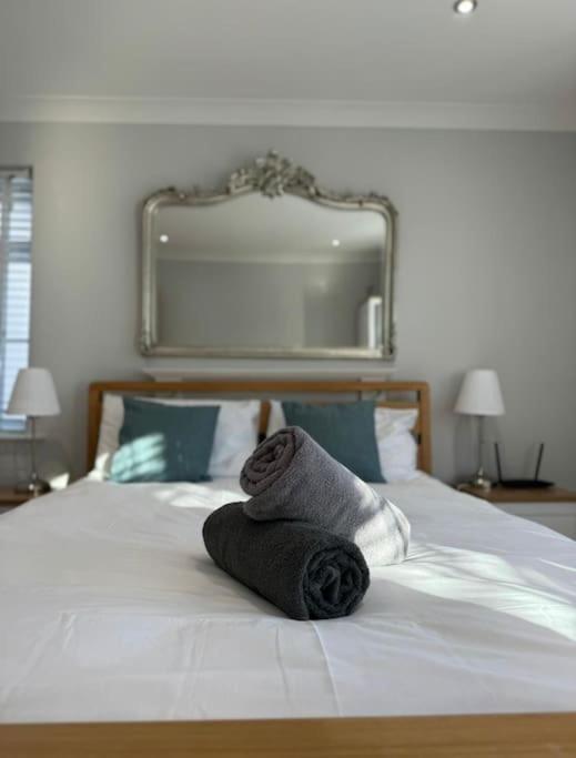 Stylish Apartment Near The Centre Of Harrogate Esterno foto
