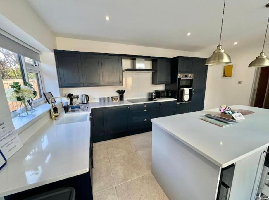 Stylish Apartment Near The Centre Of Harrogate Esterno foto