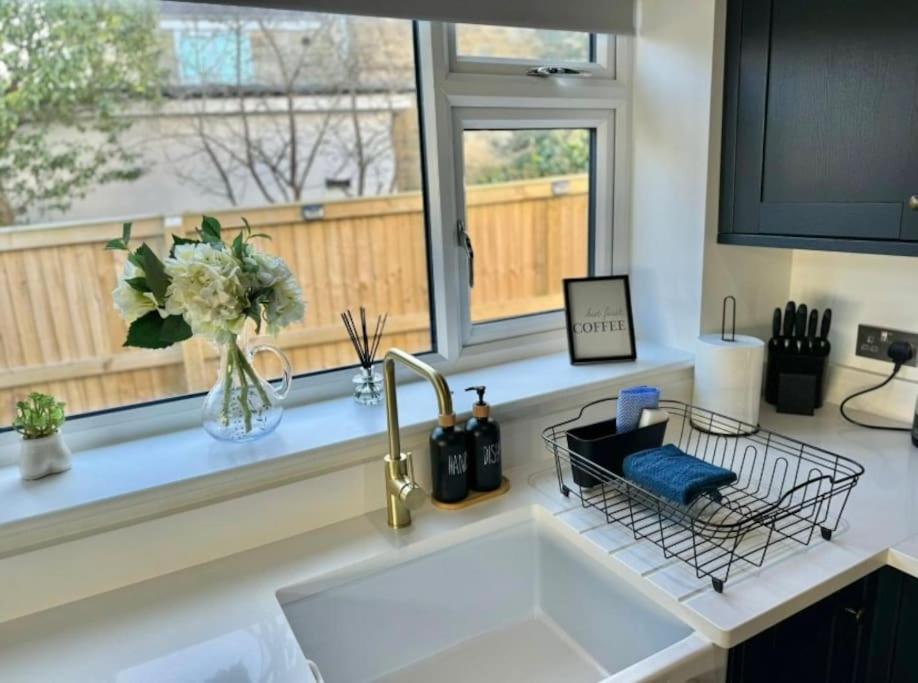 Stylish Apartment Near The Centre Of Harrogate Esterno foto